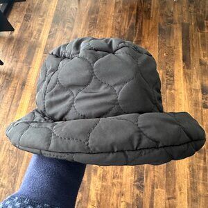 Quilted puffer bucket hat